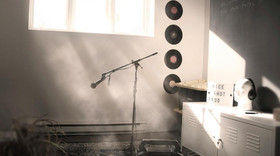 أسعار العزل الصوتي 2026 - دليل شامل لجميع أنواع العزل الصوتي